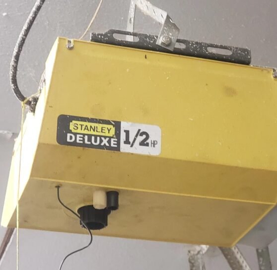 Professional garage door opener replacement service by Lee’s Garage Door Repair, ensuring smooth and efficient door operation for residential and commercial properties.