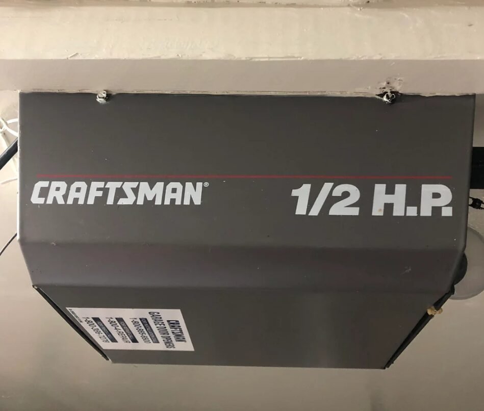 garage door opener repair service by experts of Lee's Garage Door Repair.